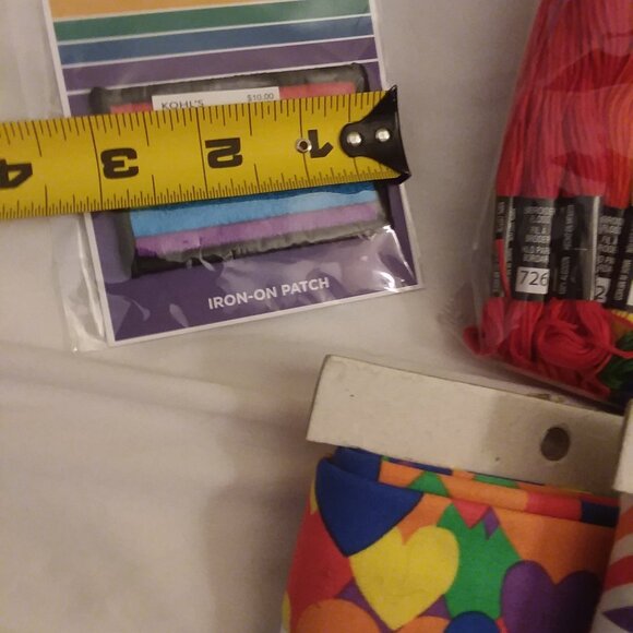 Rainbow / Pride crafting lot - Picture 9 of 10
